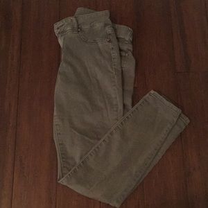 Army green skinny pants size small from Maurices